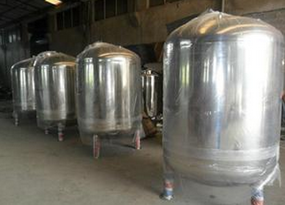 1756458172156768.png 不銹鋼無菌水箱.png